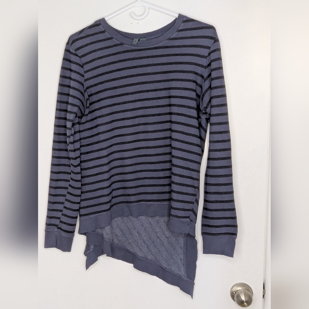 ANTHROPOLOGIE LEFT OF CENTER STRIPED ASYMMETRIC HEM TOP SIZE LARGE